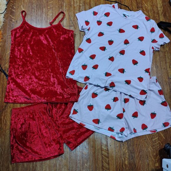 weekend edition Other - Red Velvet & Strawberry 2pc PJ Bundle/T499